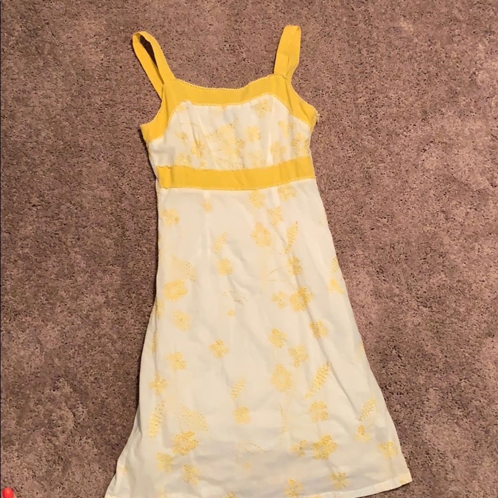 Beautiful white and yellow sun dress